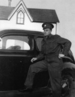 HOZ - Minlar with old car